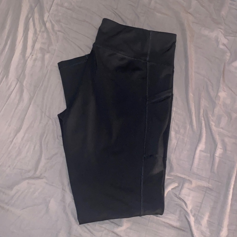 Athletic leggings